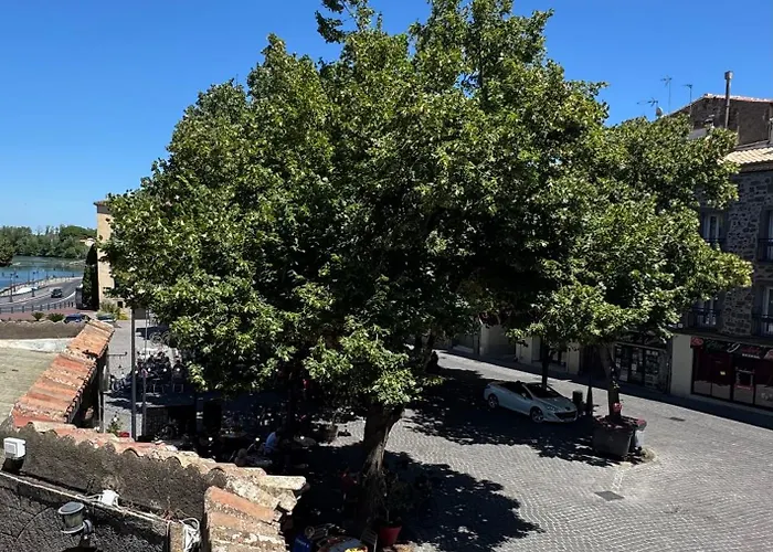 Cher Jacob B&B 아그